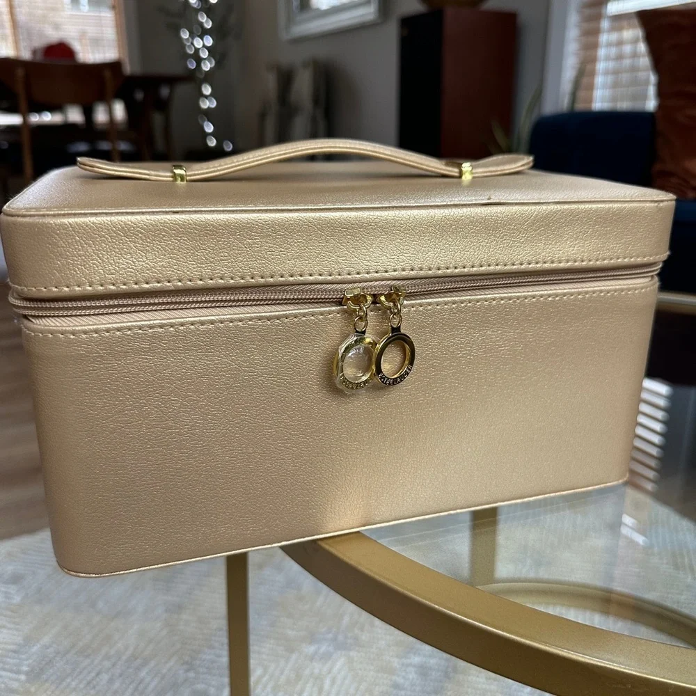 Estée Lauder Cosmetic Travel Box